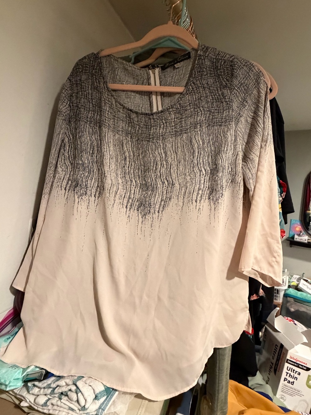 Rose & Olive Black and White Textured Blouse